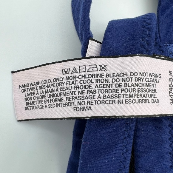 Victoria Secret Lace Wireless Bra Size Small - Picture 7 of 10